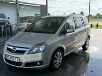 Продам машину Опель Zafira