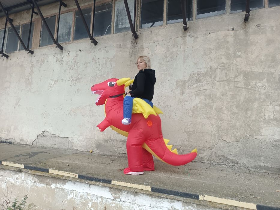 Sprzedam kostiumy dmuchane nowe