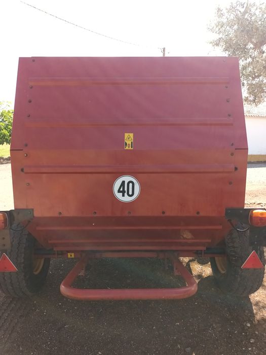 Enfardadeira New Holland