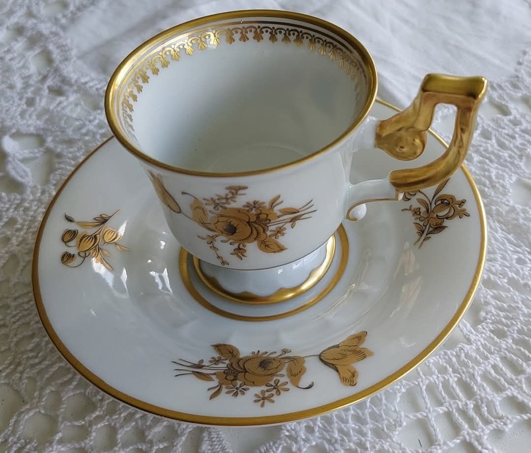 Duo, sygnowane Heinrich Selb Bavaria. Biała porcelana zdobiona