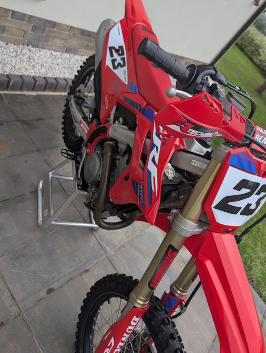 Honda CRF 250 rok 2023  One Gripper, FACTORY