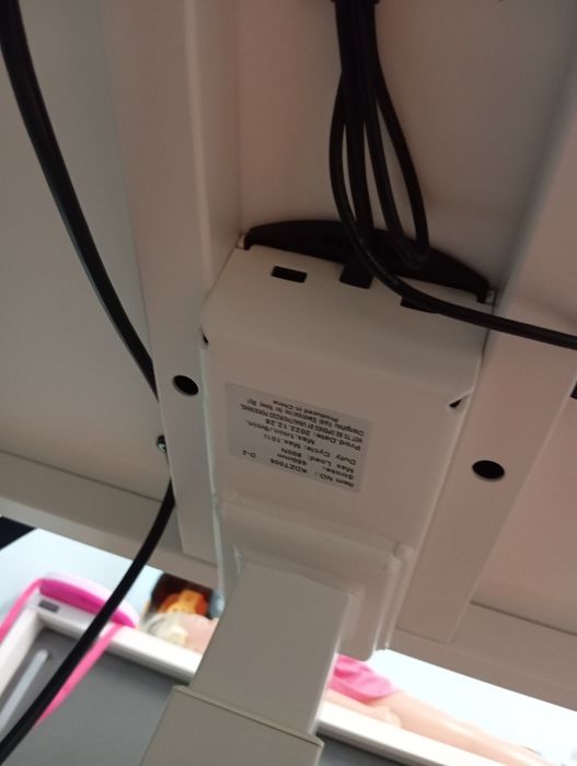 Nowe biurko elektryczne e model
