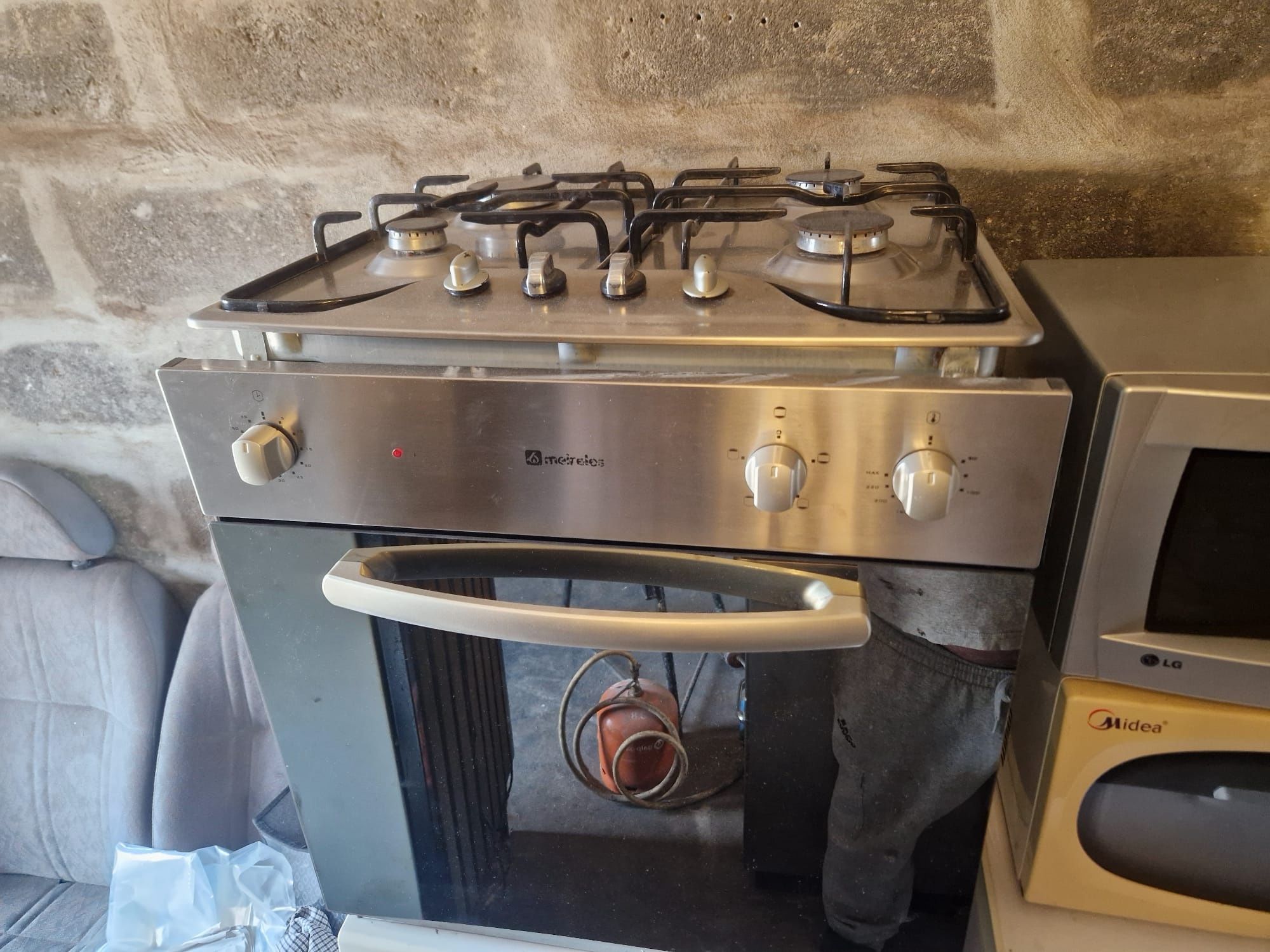 Vendo forno com placa