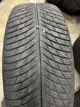 Шини зимові 255/60/20  Michelin