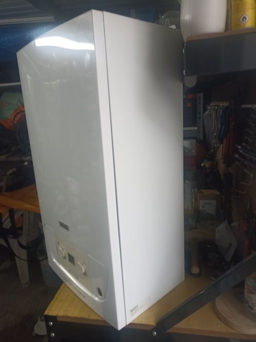 Caldeira mural AQS e aquecimento central