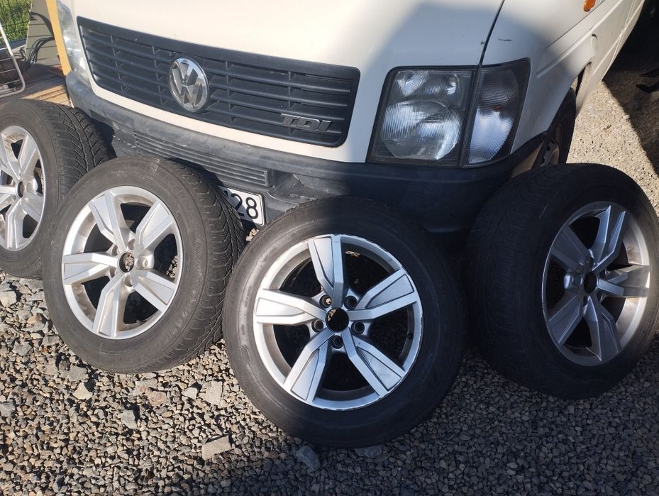 Felgi Audi  A4 5x112 z oponami