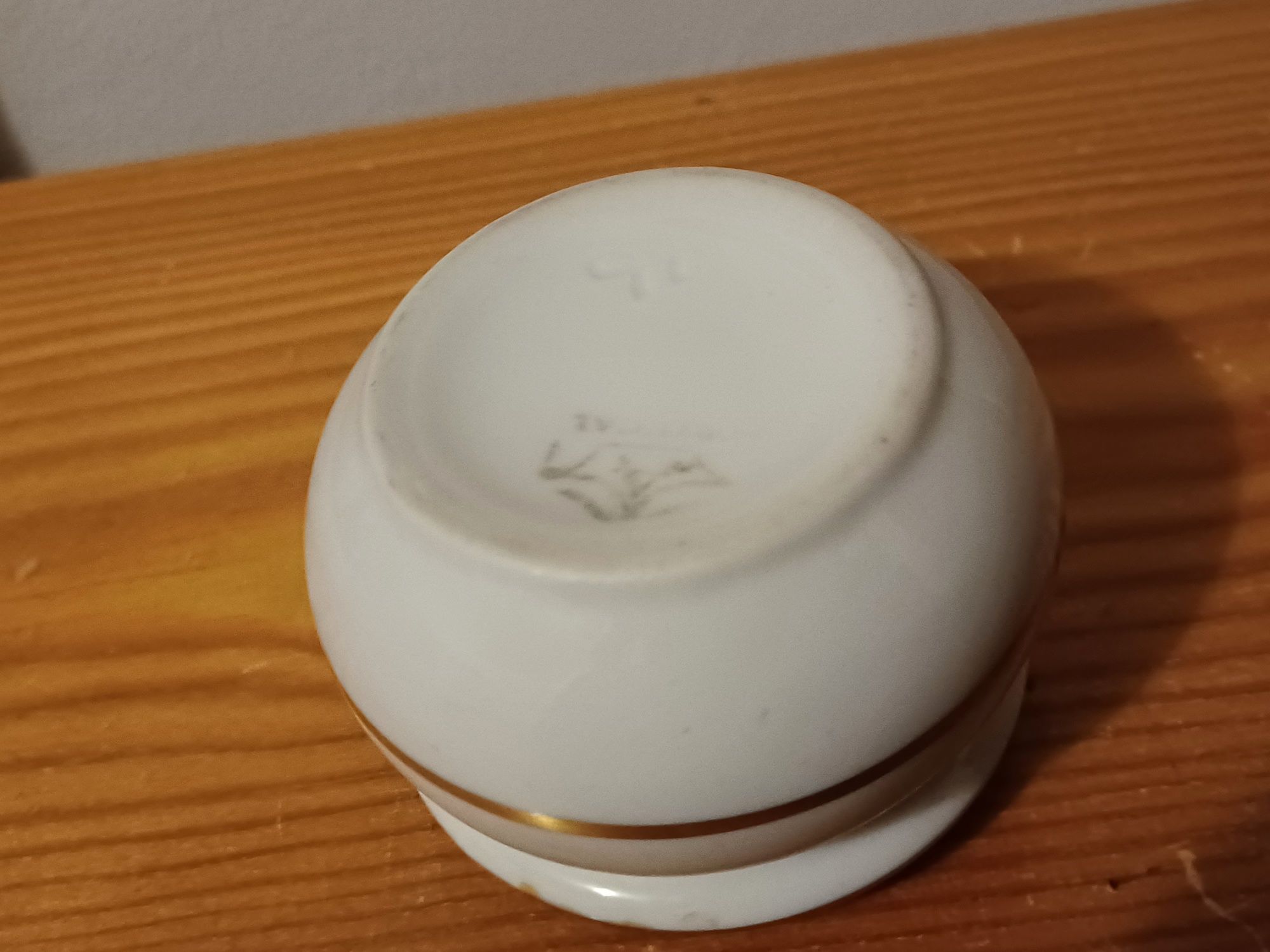 Caixa porcelana com monograma N