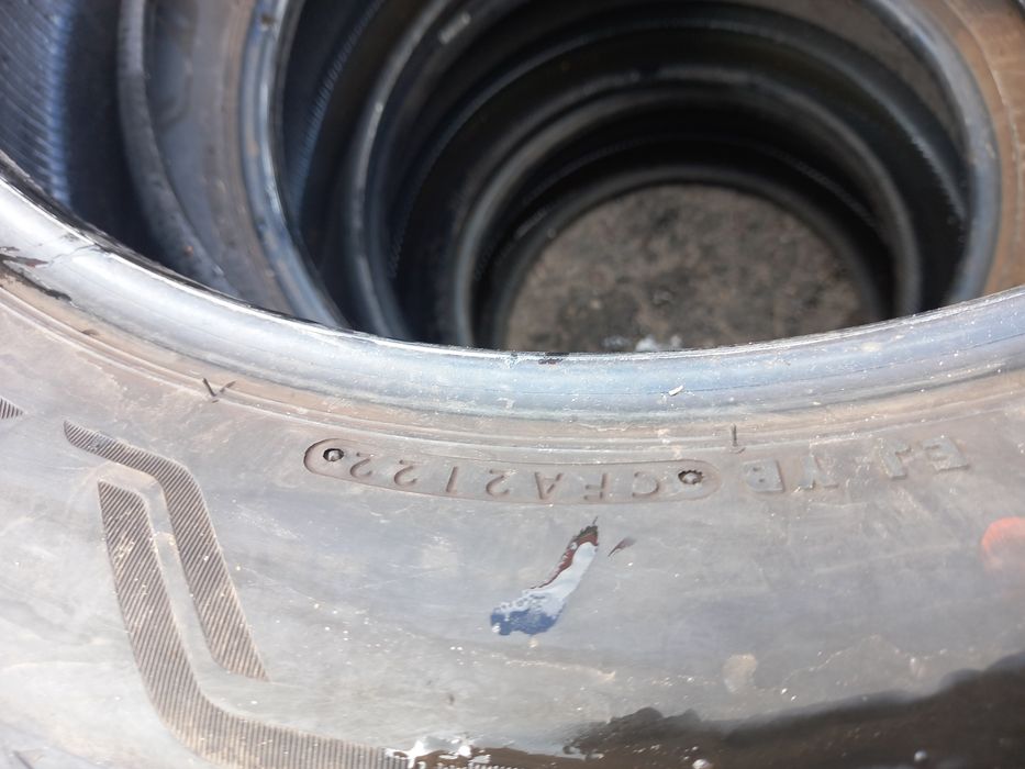 Opony używane 235/50/20 bridgestone 2x7 mm 2022 rok prod