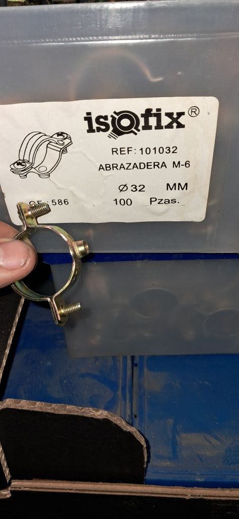 Abraçadeiras/Escápulas  metálicas