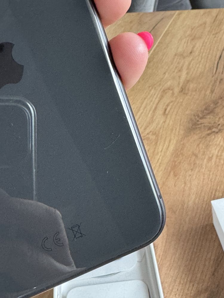iPhone  11 , Black,64 GB . Bateria 100%