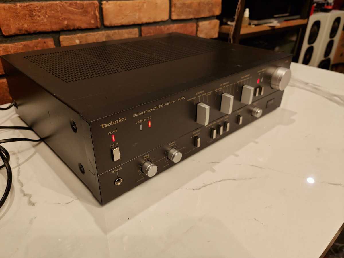 TECHNICS SU-V7 ! Uszkodzony ! Do naprawy lub na części