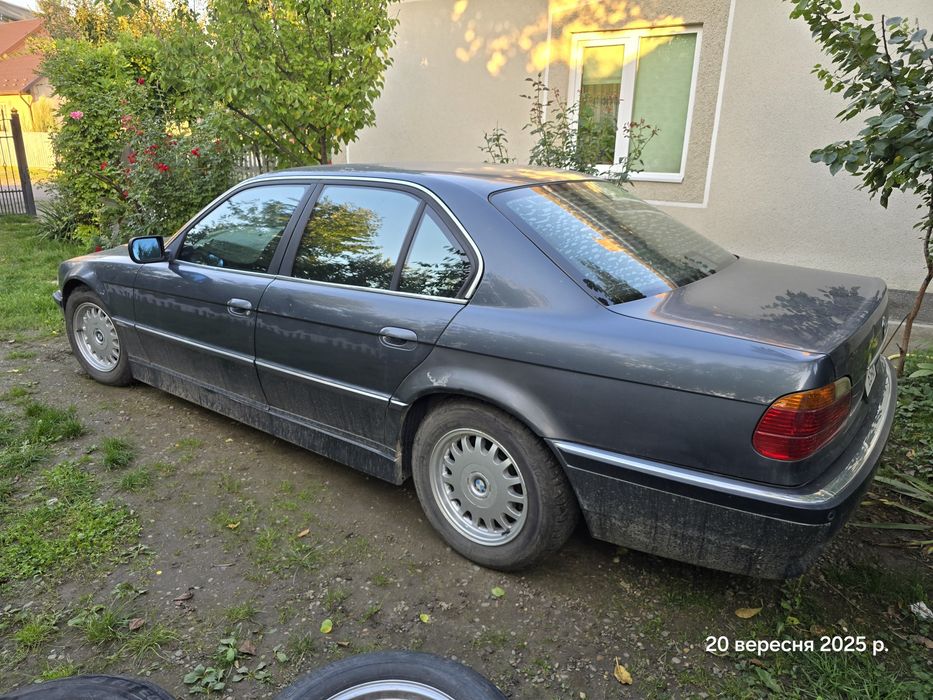 Срочно до кінця жовтня Продам  Bmw e38  m57 b30 максимальна  комплекта