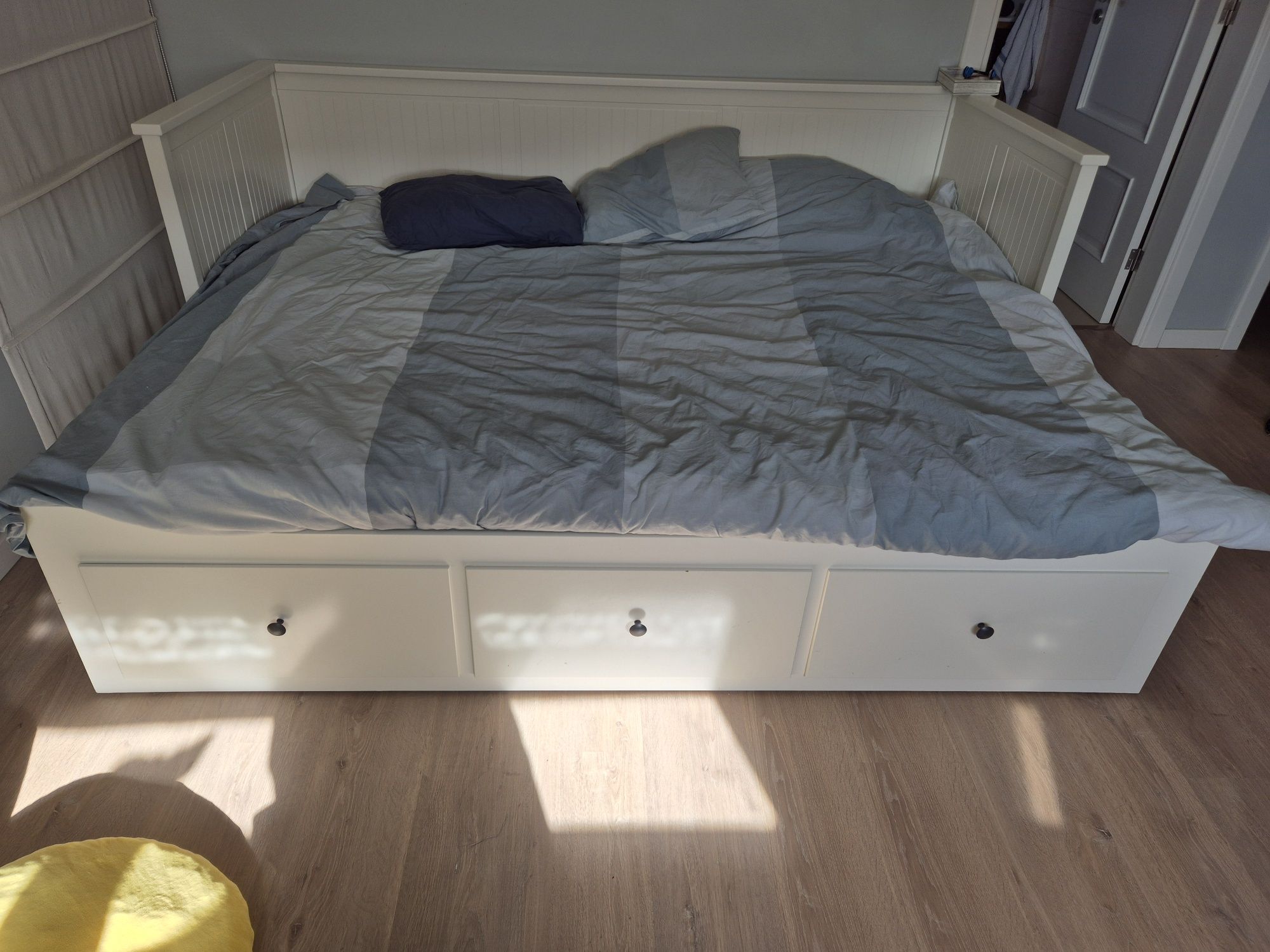 Cama solteiro/dupla com 4 gavetoes