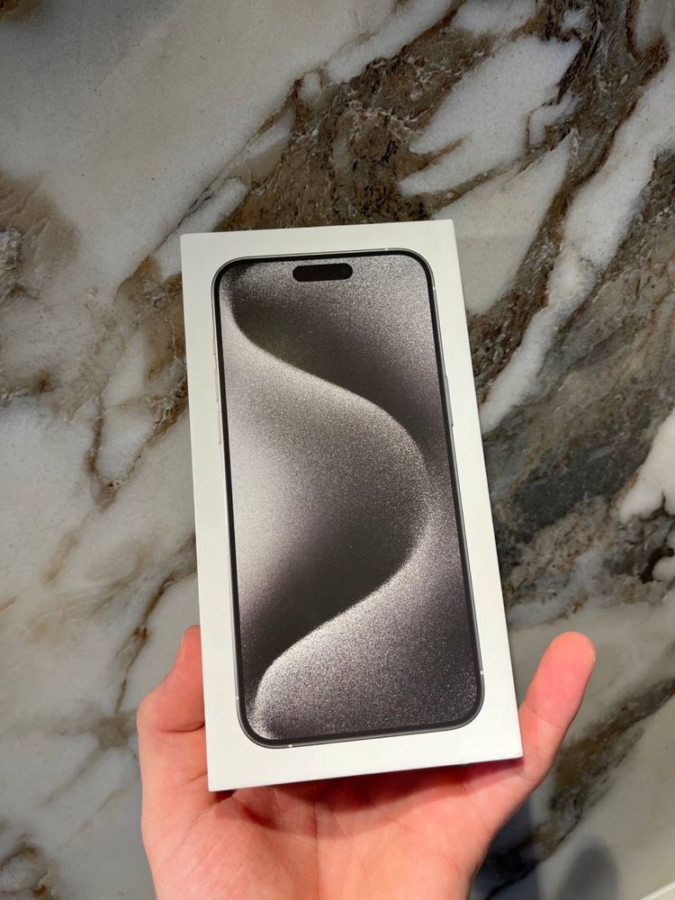 Nowy Iphone 15 Pro Max  White Titanium 1TB