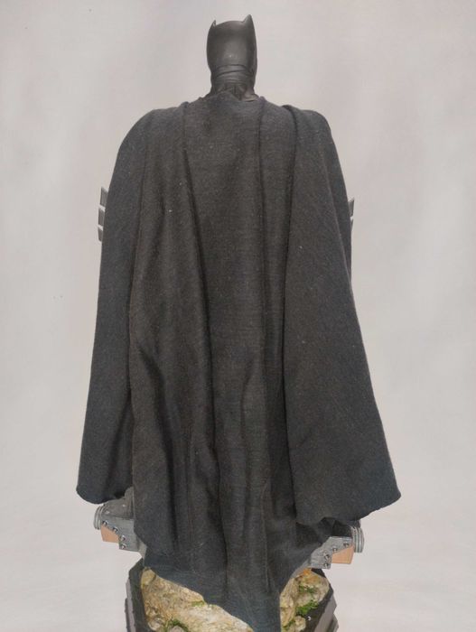 Estátua Batman em resina (42cm)