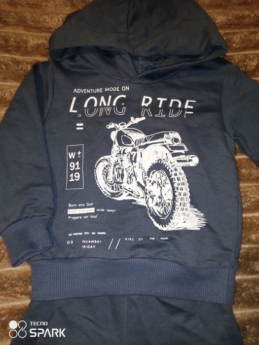 Спортивний дитячий костюм