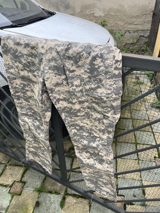 Нові піксельні штани не українські, західні