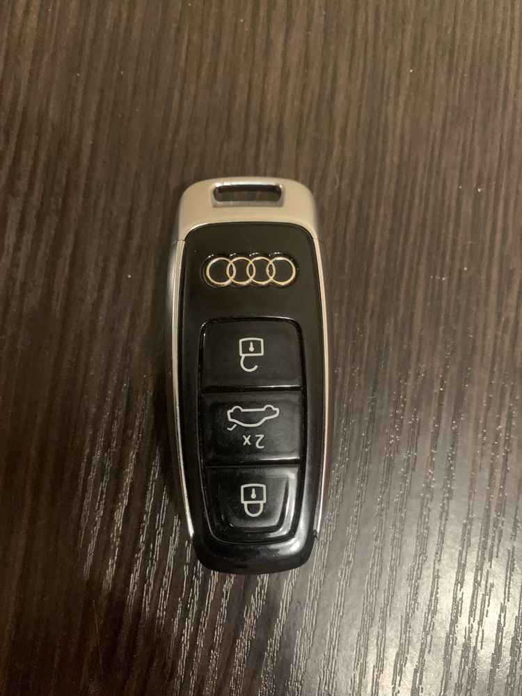 Смарт ключ Audi