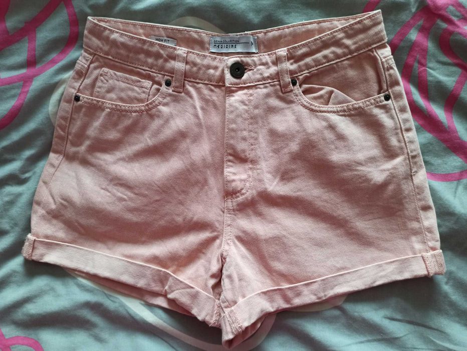 Szorty Medicine jak nowe