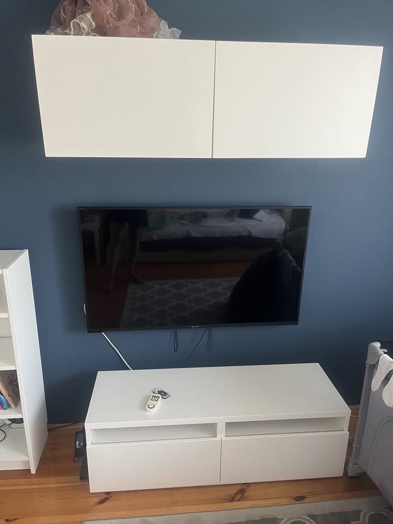 Szafka pod TV, szafka wisząca i stolik