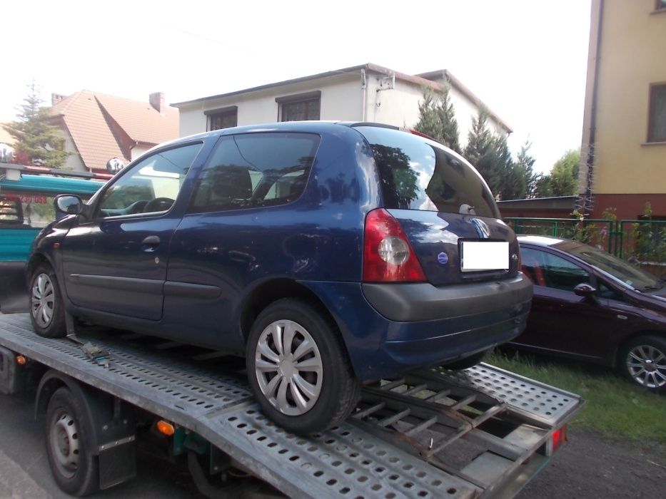 Renault Clio II, po lifcie, niebieski metalik,1,5 DCI,na części,3drzwi
