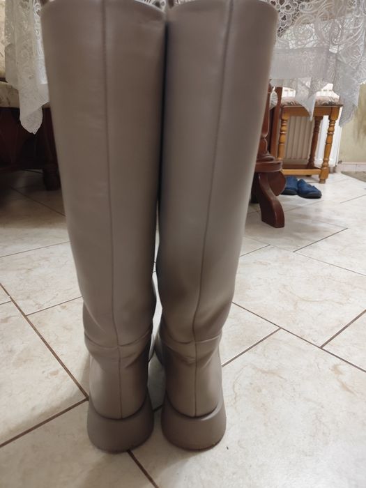 Шкіряні чоботи труби 37 р