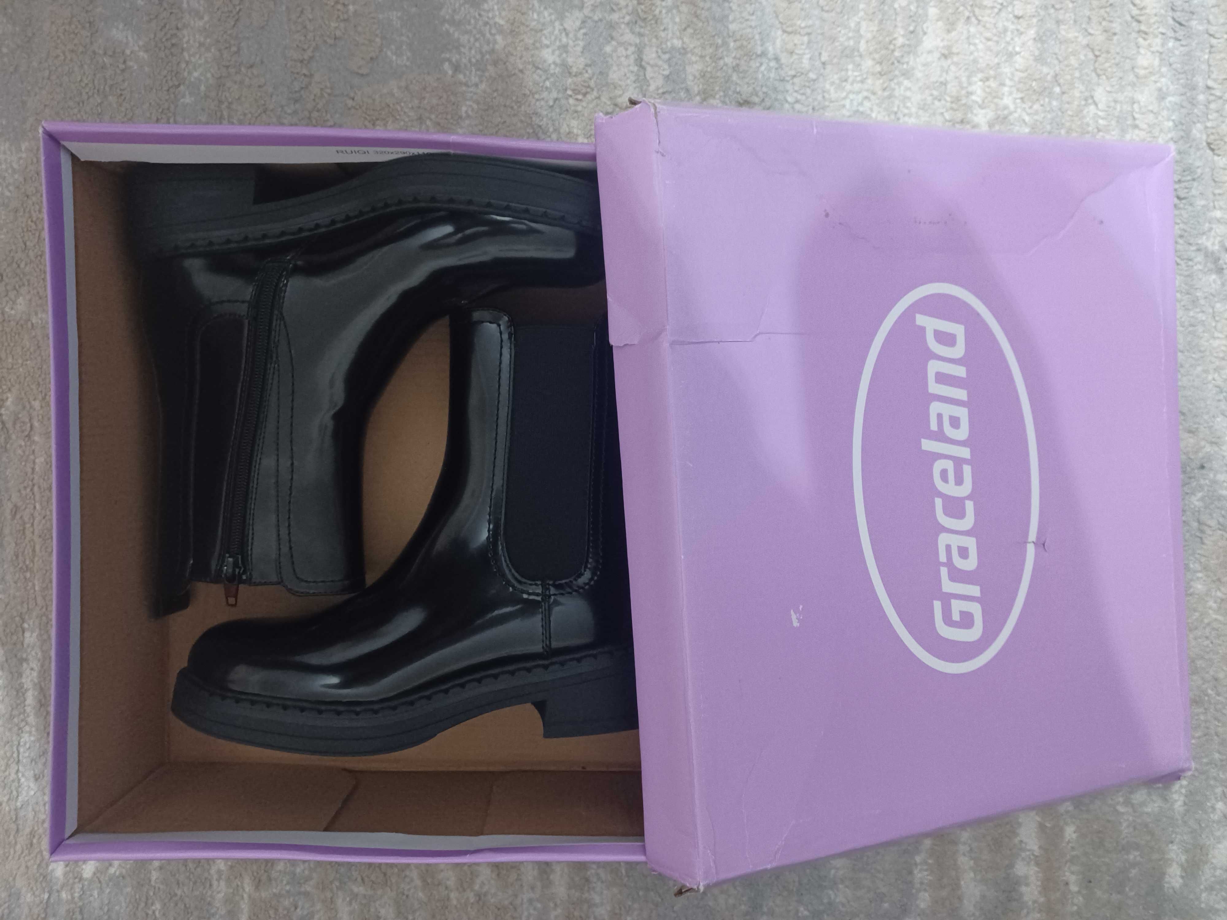 Botki, nowe, r.36, Deichmann