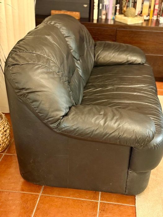 2 Sofás Natuzzi em pele genuína – Conjunto