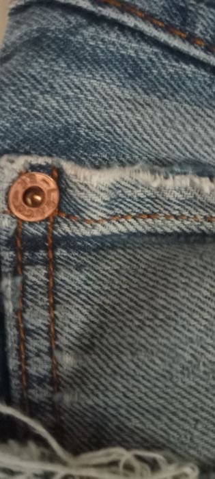 Umas calças da Levis