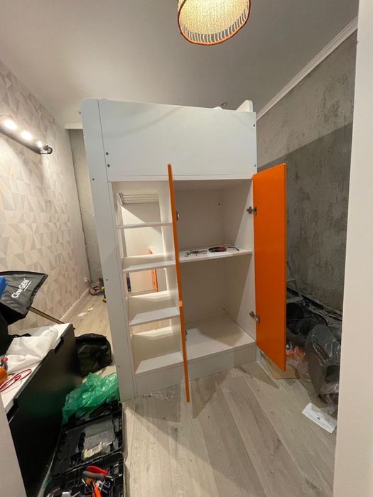 Łóżko na antresoli z biurkiem IKEA