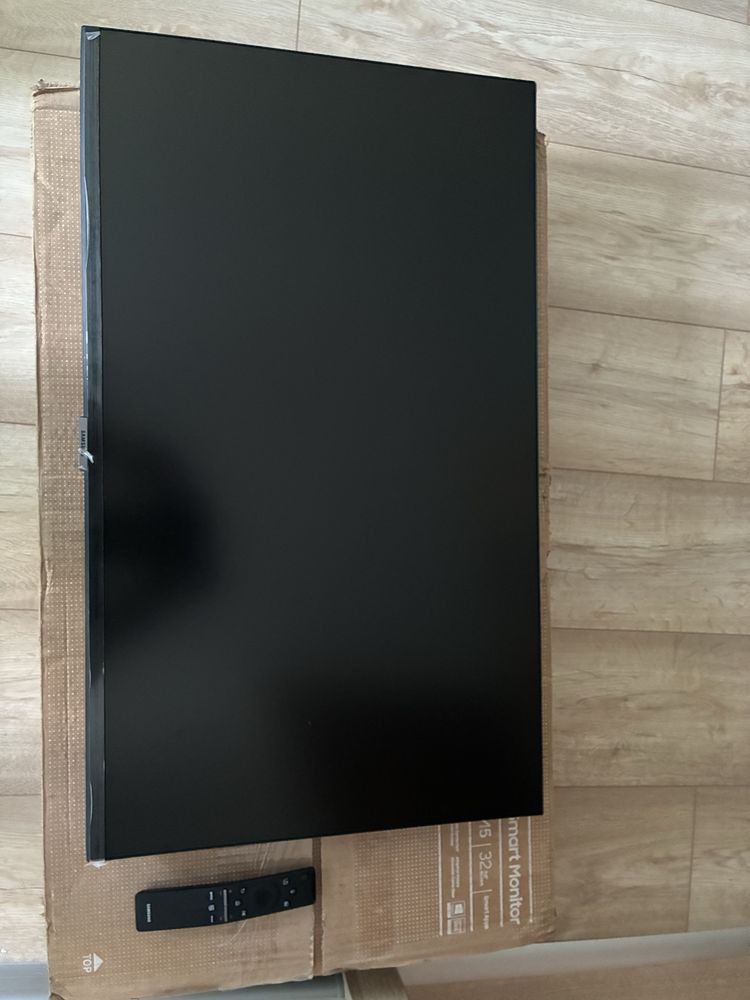 Samsung Smart Monitor M5 32”