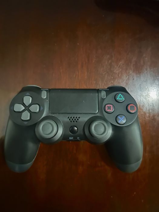 Comando Ps4 (DualShock 4) sem entrada de fones