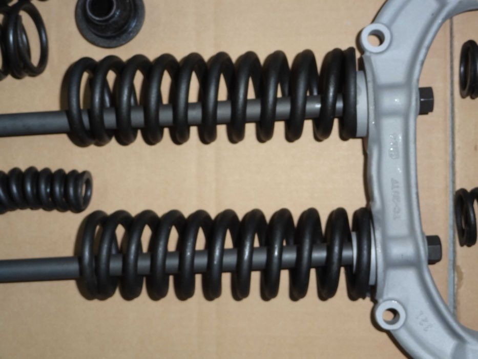 Harley Springer zawieszenie przednie Big Twin WL UL   FL