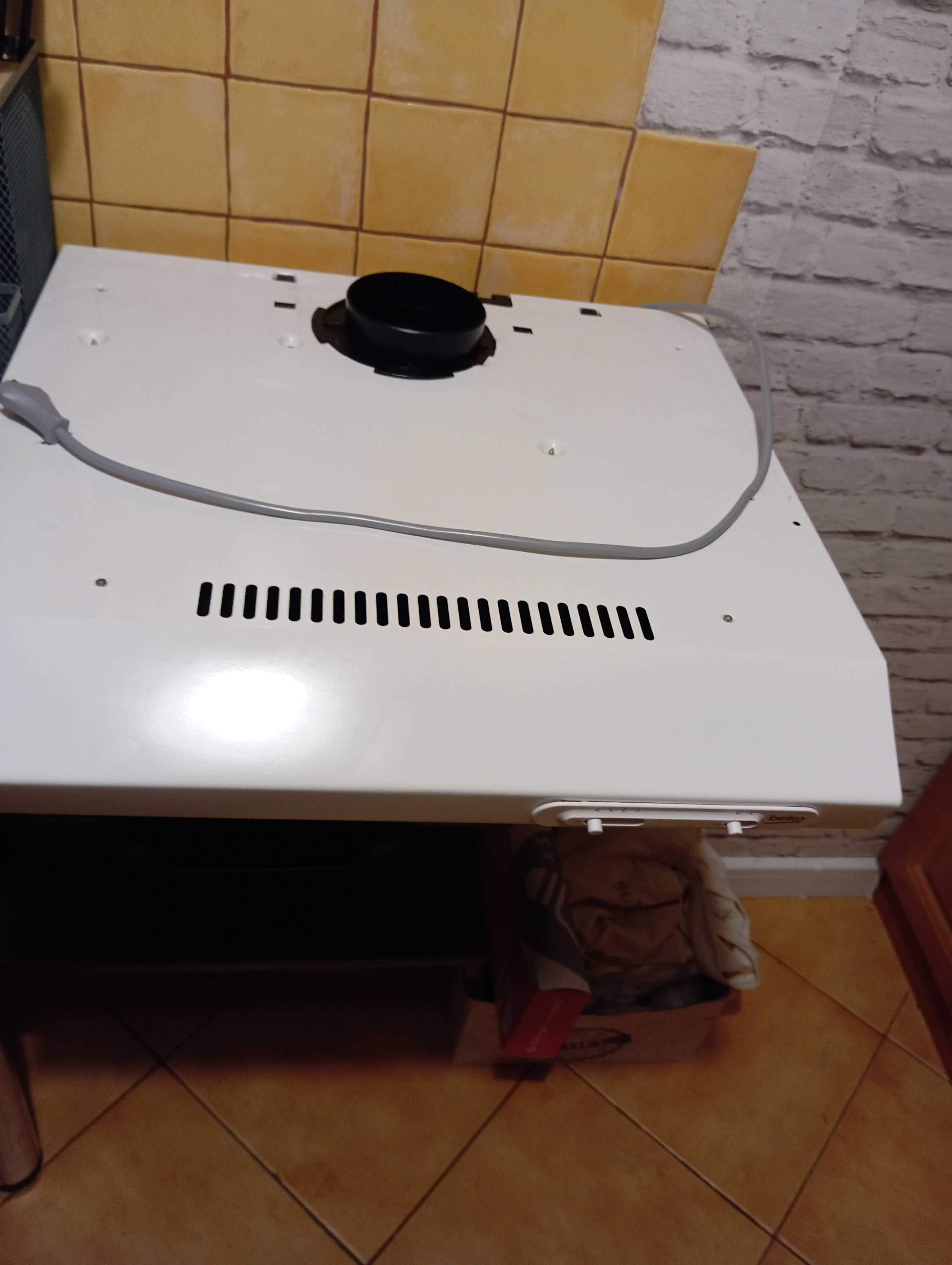 Okap BEKO CFB5310W Biały 160m3/h 64dB klasa C