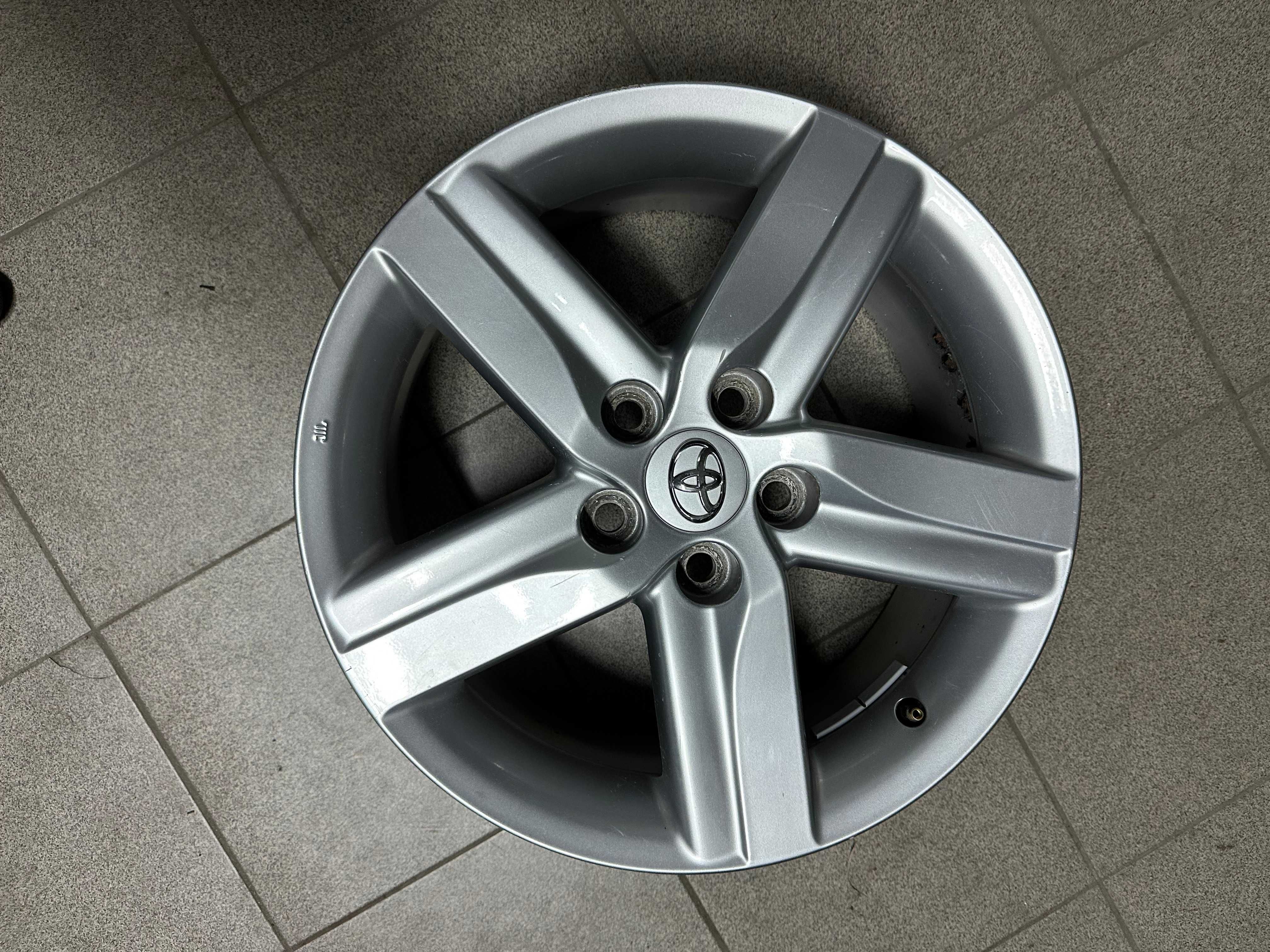 felgi aluminiowe oryginalne Toyota 7Jx17 ET50 5x114,3