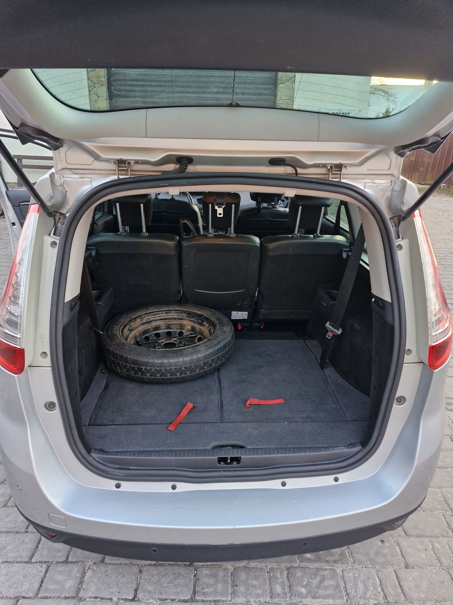 Продам Renault Grand Scenic