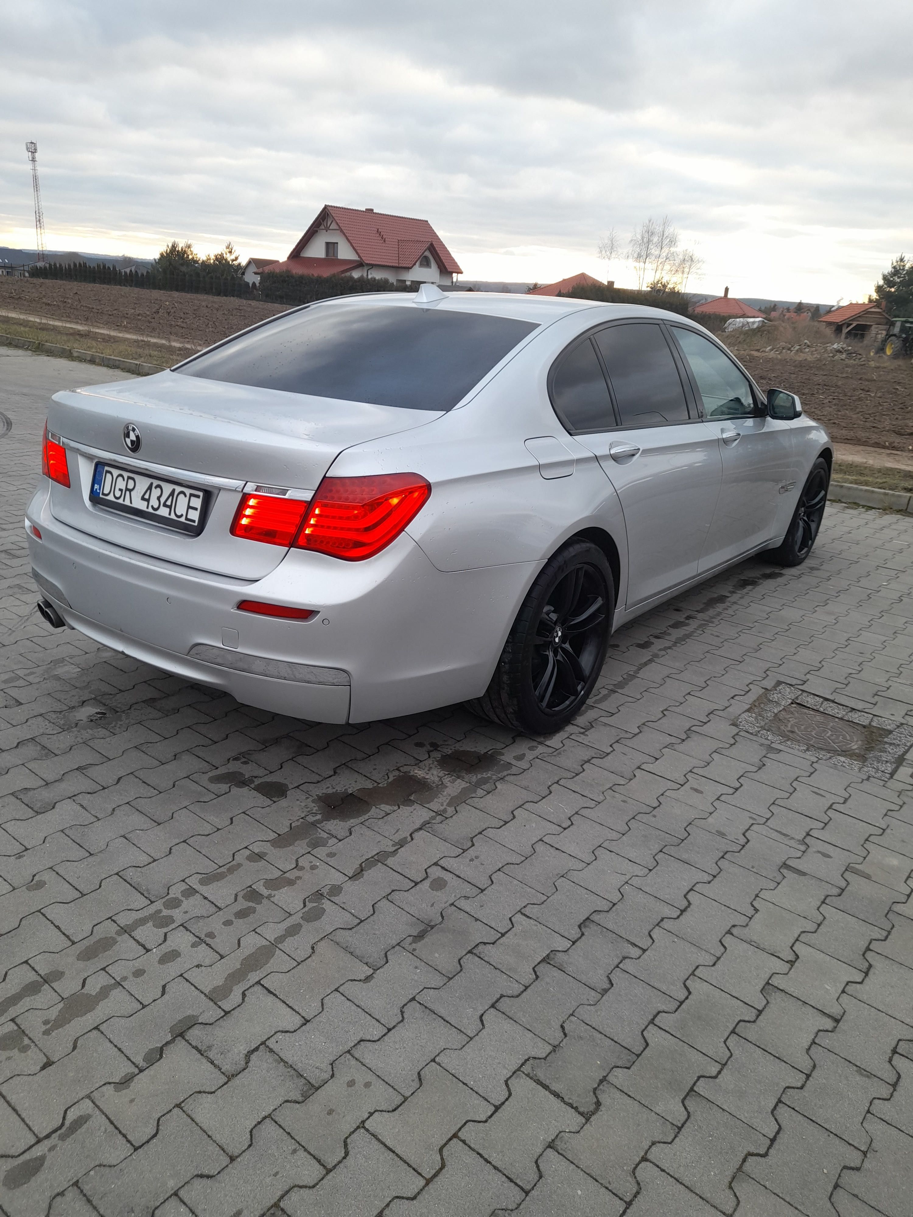 BMW seria 7 BMW f01 3.0d