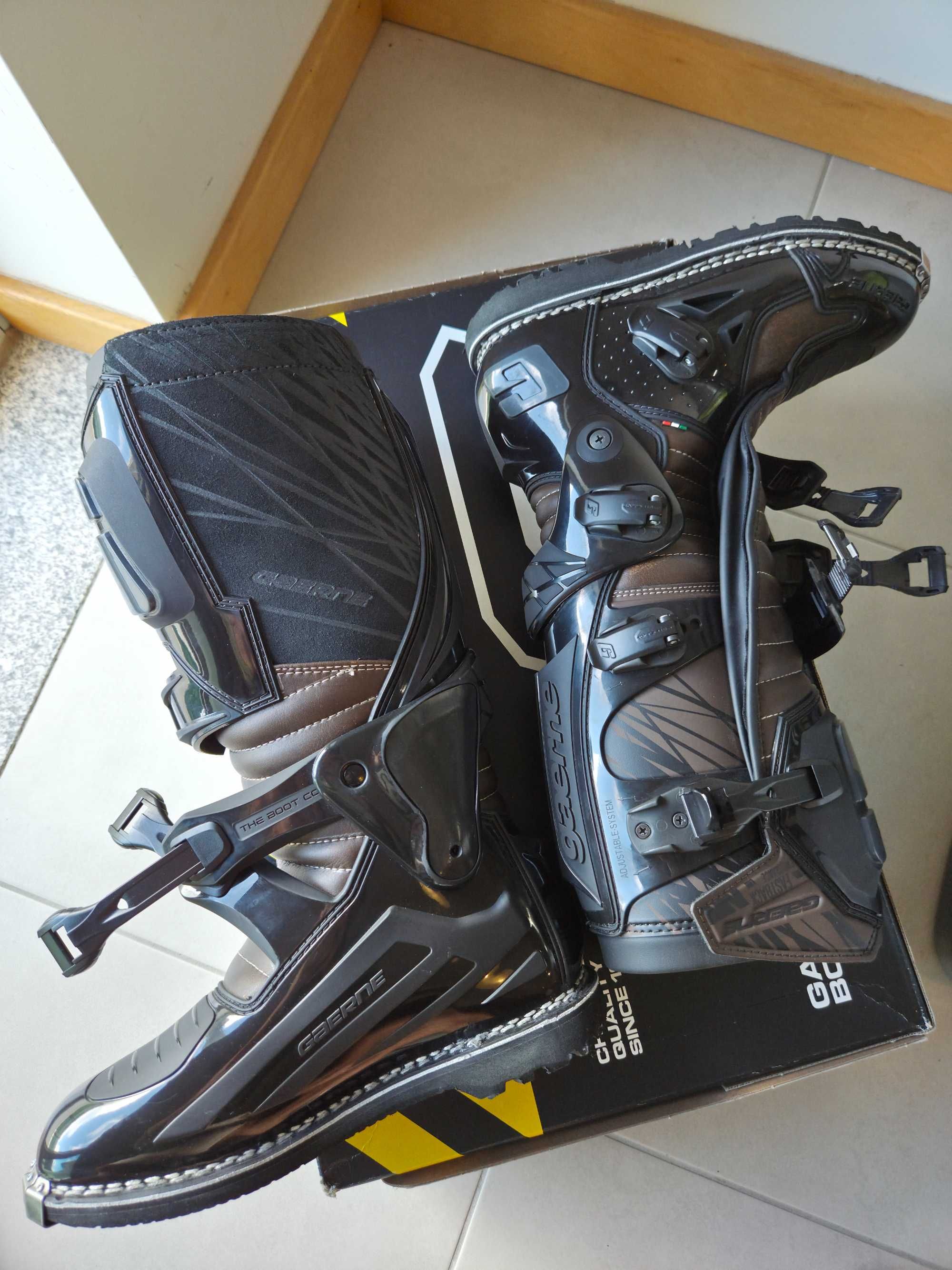 Botas GAERNE MX FASTBACK Enduro 42 Novas