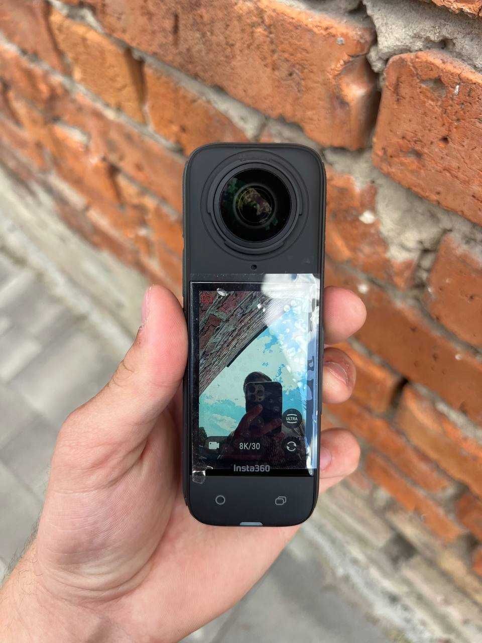 Екшн камера Insta360 X4