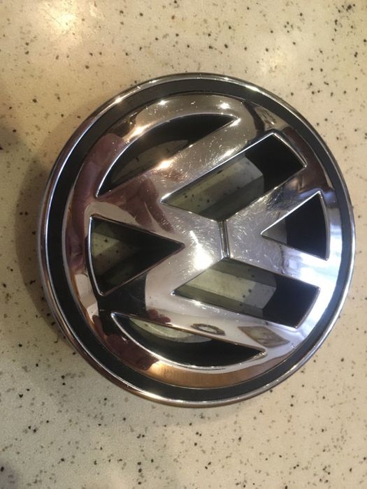 Логотип/емблема виробника Volkswagen Phaeton 307853600