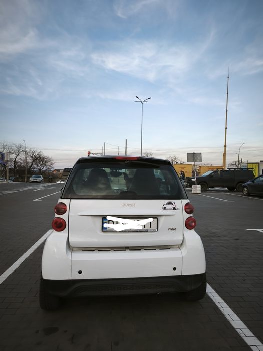Автомобиль Mersedes  smart 451 201313г ,