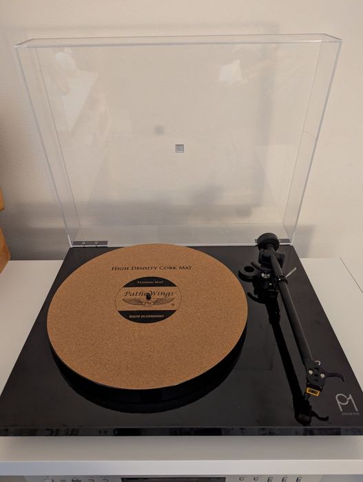 Gira discos Rega P1 com Nagaoka MP110