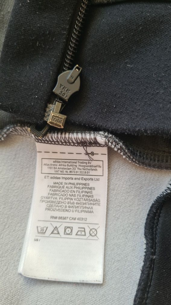 Кофта Adidas  розмір М