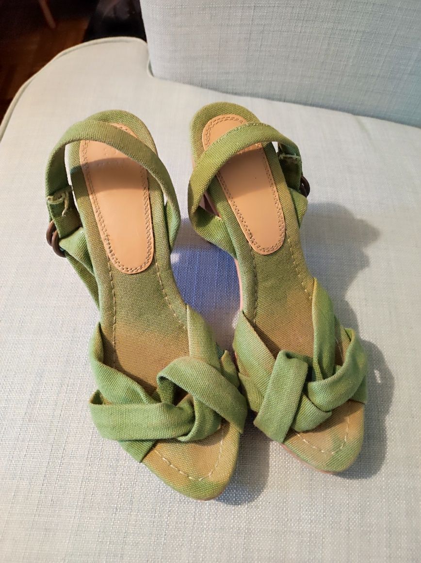 Buty Zara, 39, drewniany obcas zielone