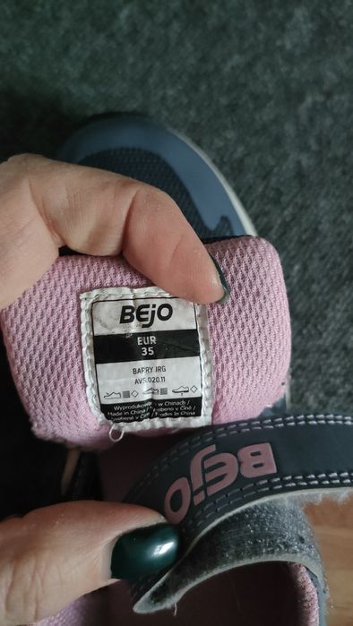 Adidasy Bejo dziewczęce 35