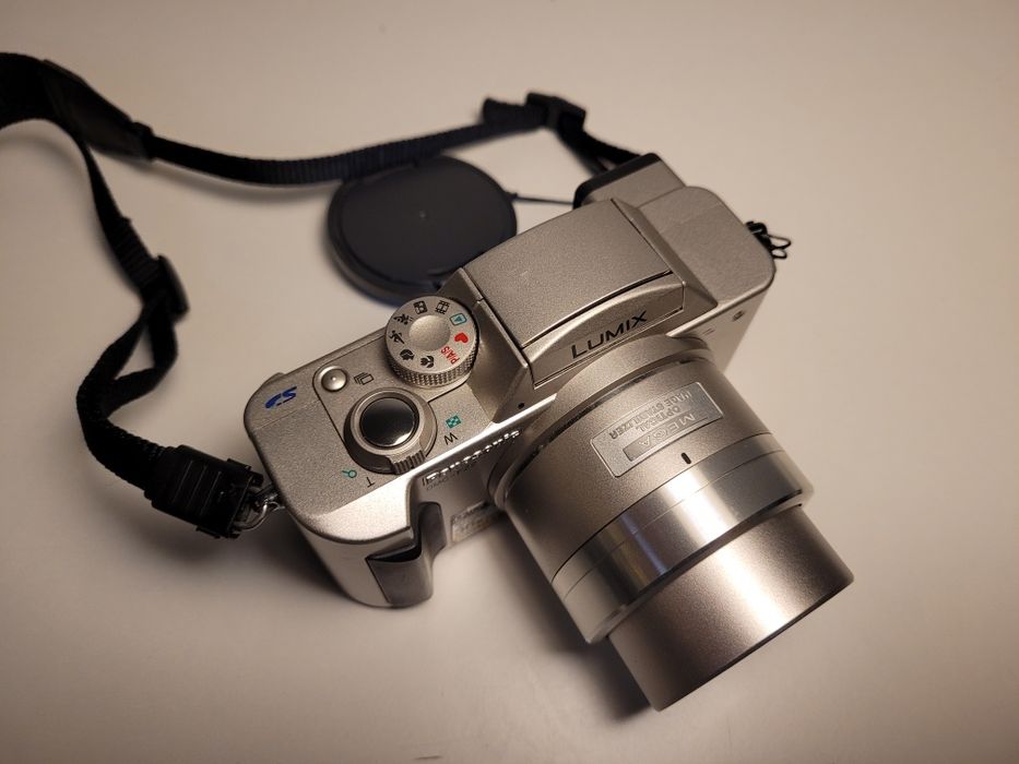 Aparat Panasonic DMC-FZ2E – Leica f/:2.8, Vintage, Lumix, Zestaw