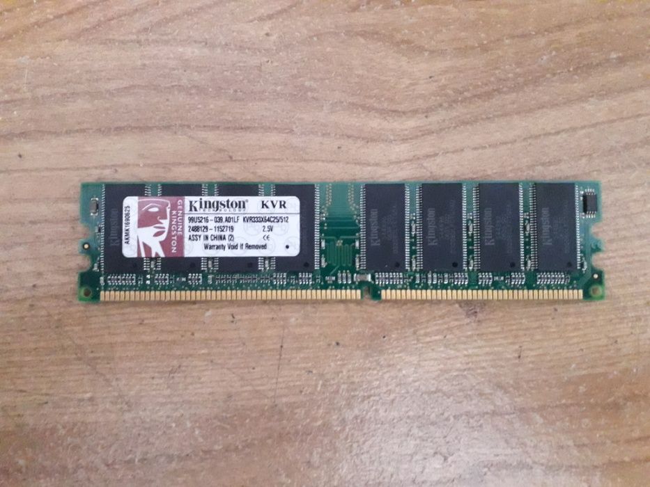 Placa RAM 512 mb da marca KINGSTON para computador fixo