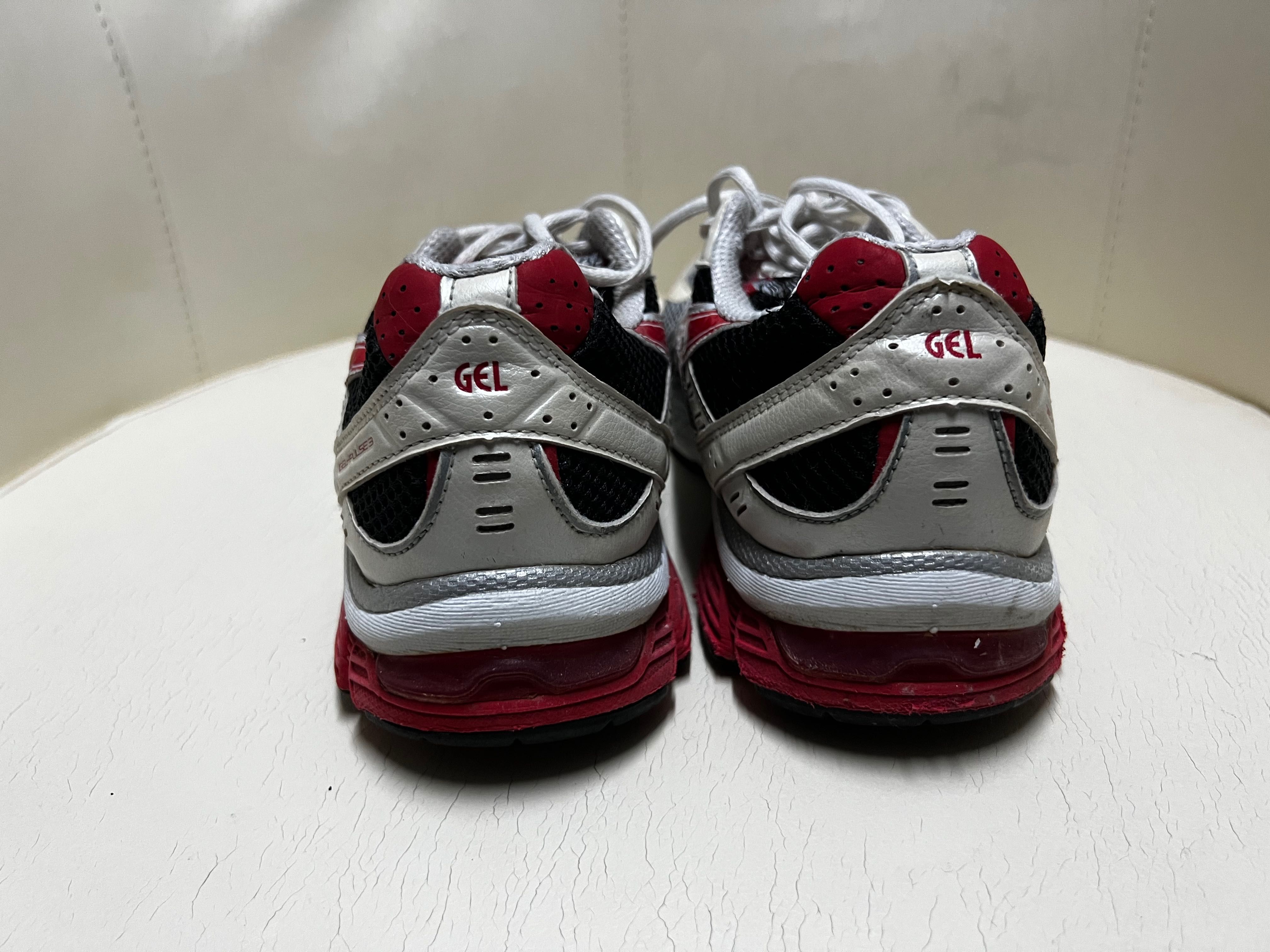 Sapatilhas ASICS  nr:40