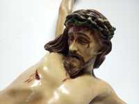 Escultura de Cristo crucificado vintage em marfinite policromado