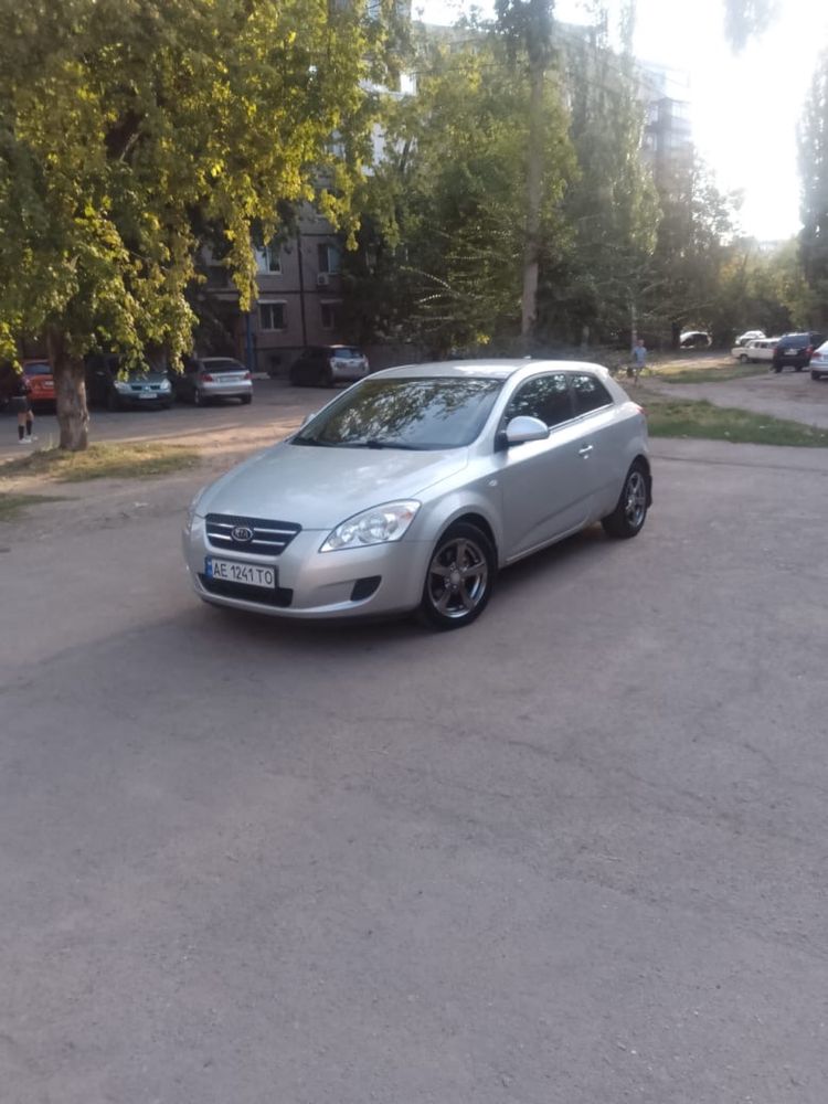 Продам kia ceed
